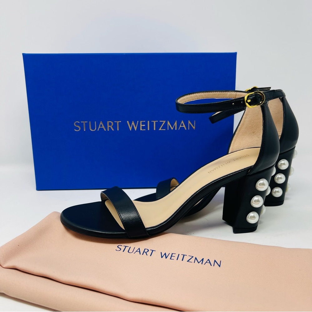 STUART WEITZMAN NEARLY NUDE PEARL STUD SANDALS SZ7